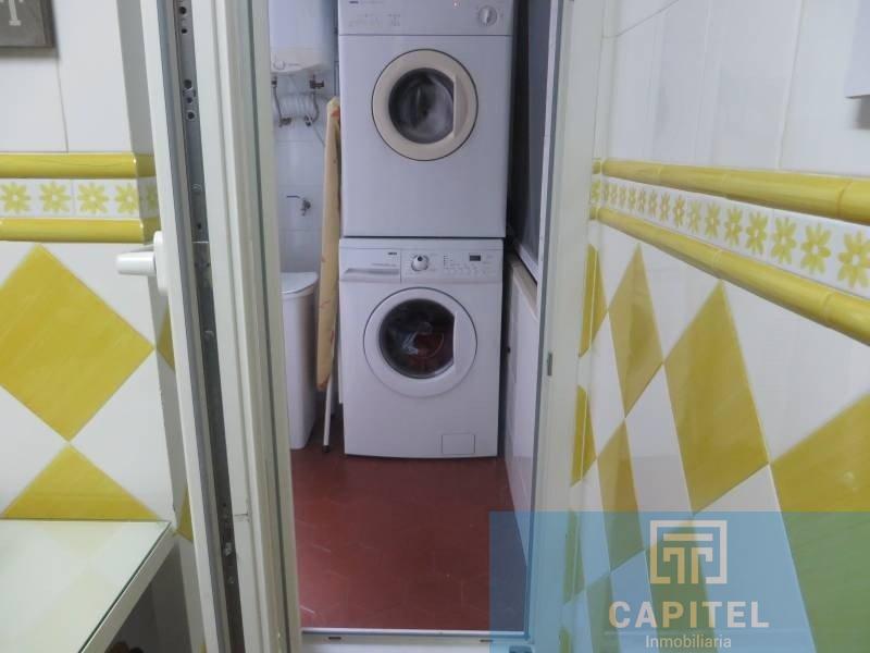For sale of flat in Córdoba