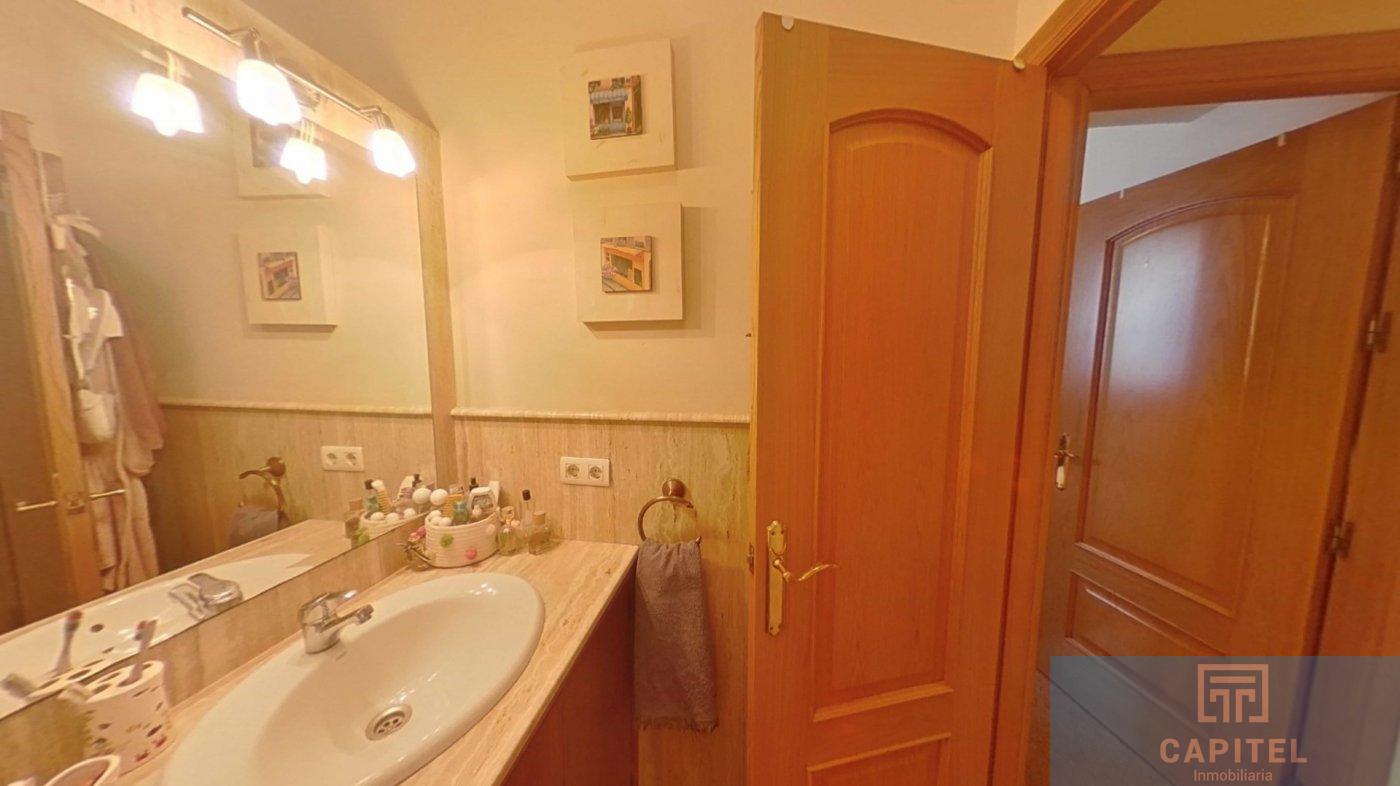 For sale of house in Córdoba