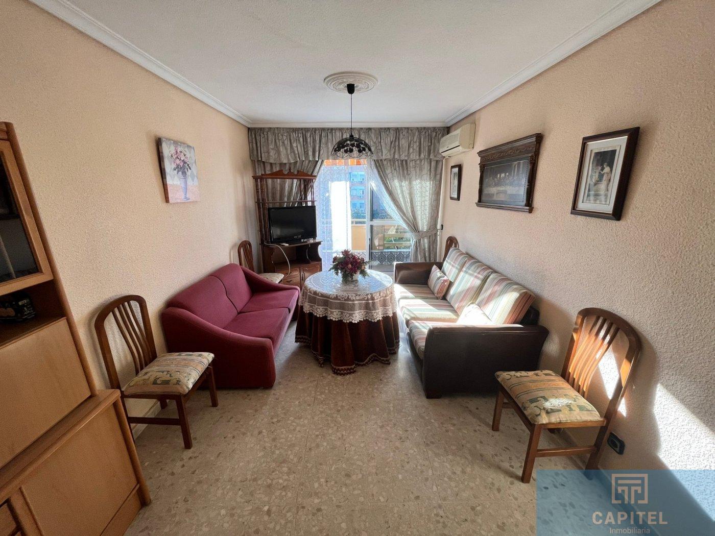 For sale of flat in Córdoba