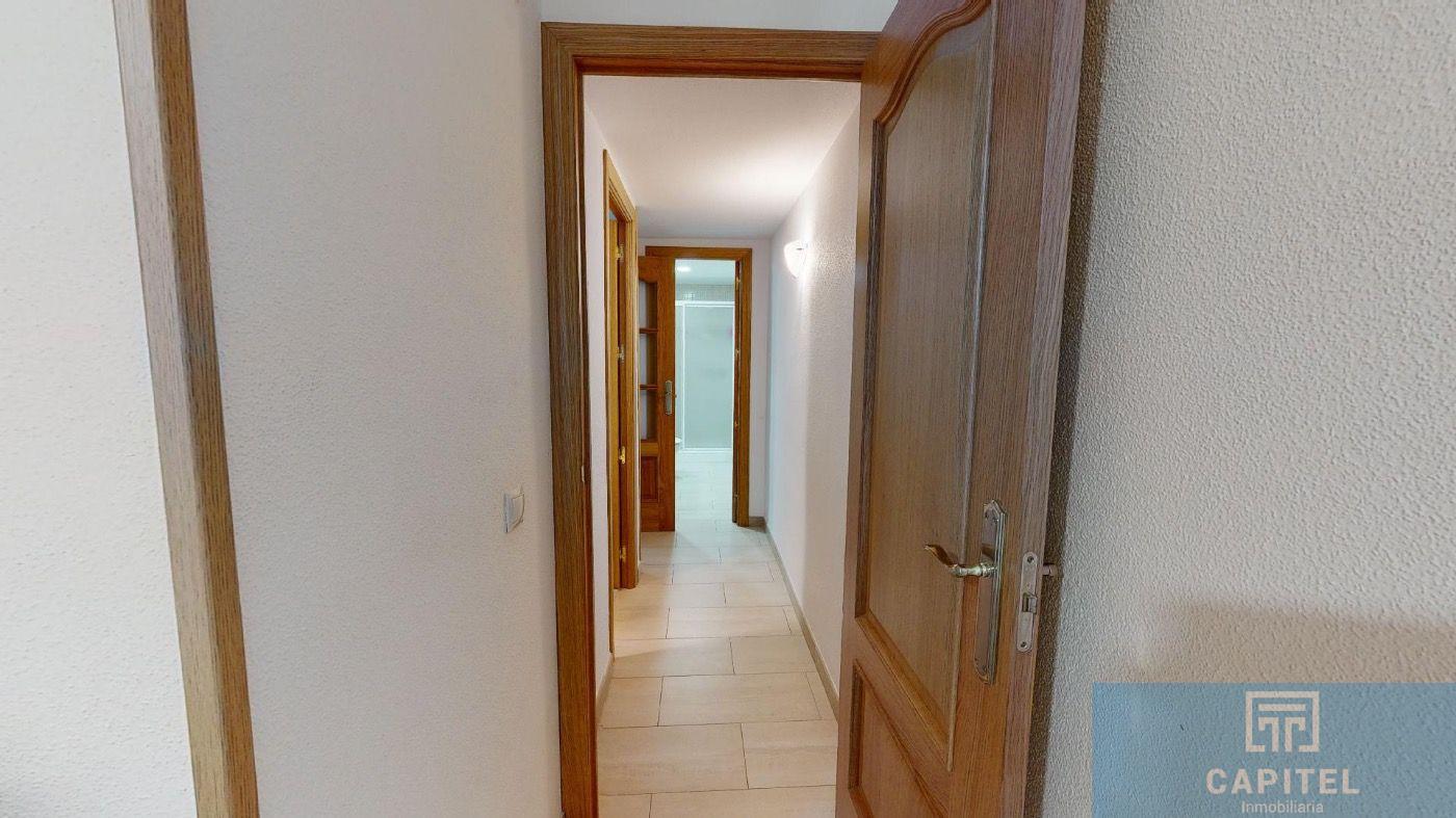 For sale of flat in Córdoba