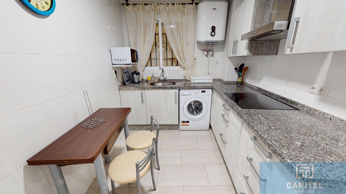 For sale of flat in Córdoba