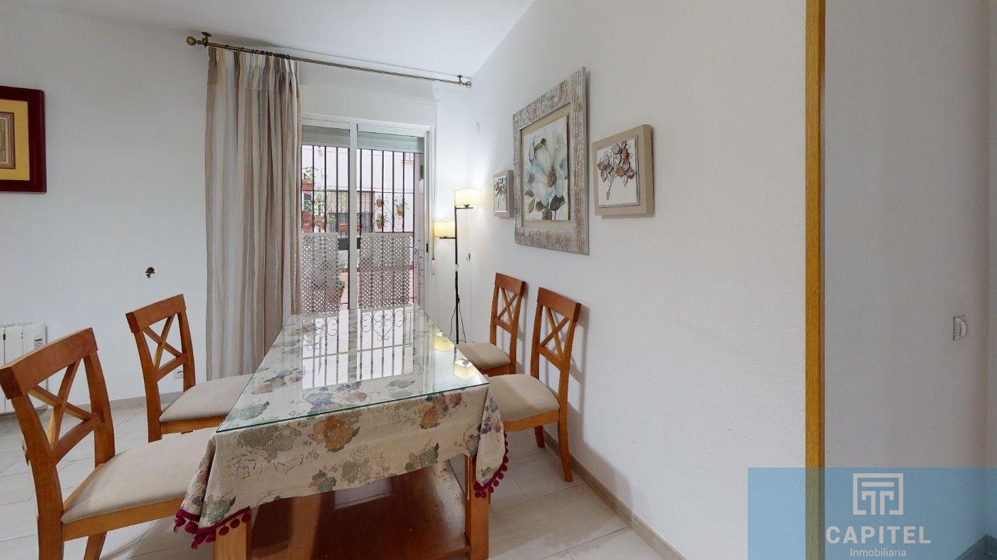 For sale of flat in Córdoba