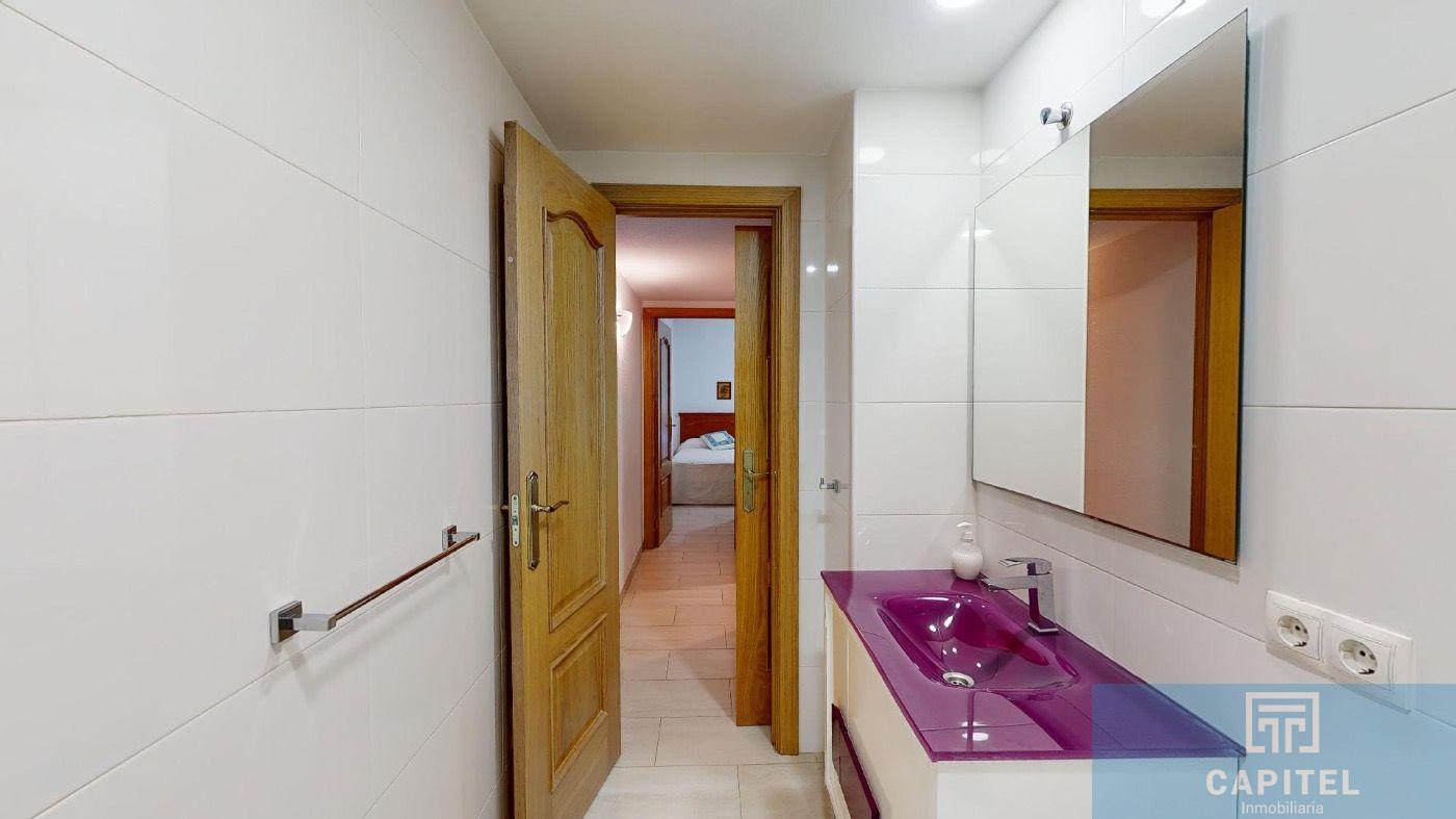 For sale of flat in Córdoba