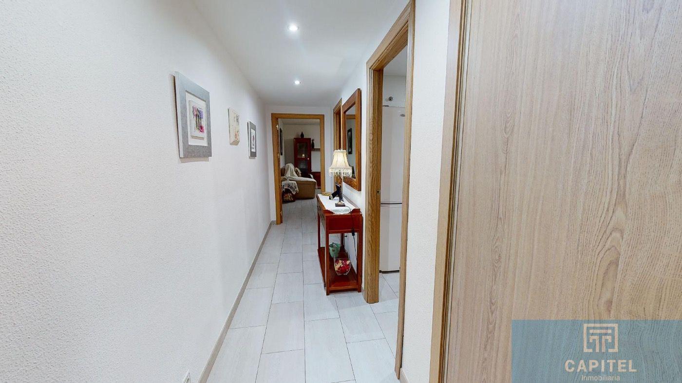 For sale of flat in Córdoba