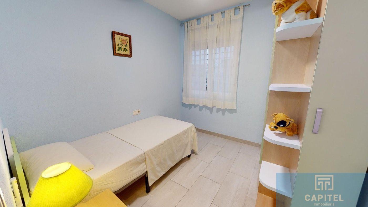 For sale of flat in Córdoba