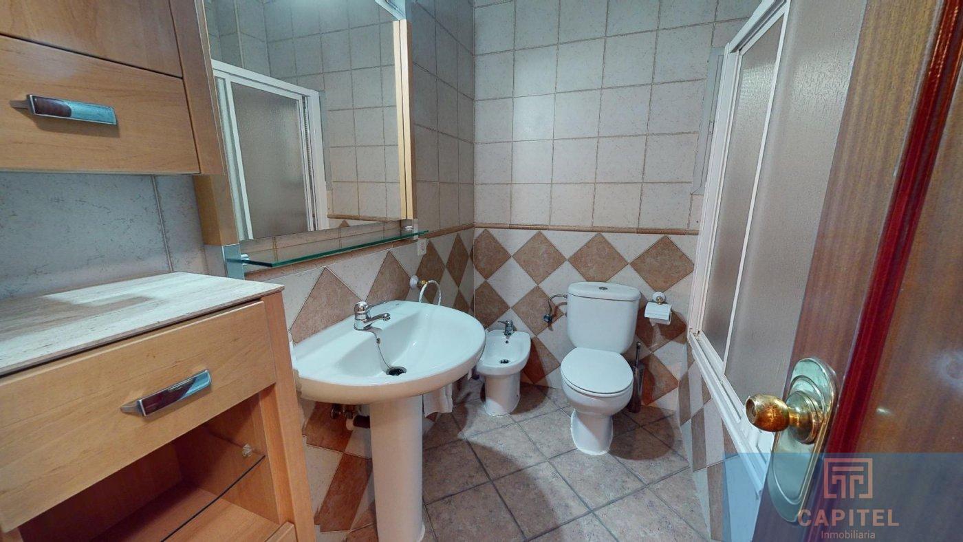 For sale of flat in Córdoba