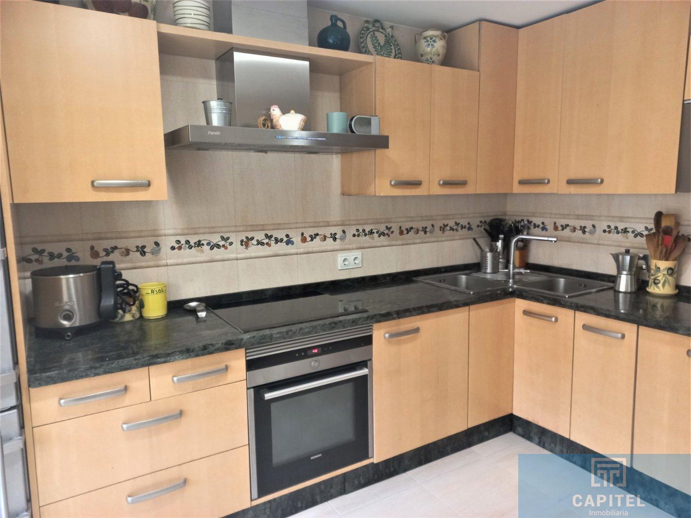 For sale of flat in Córdoba