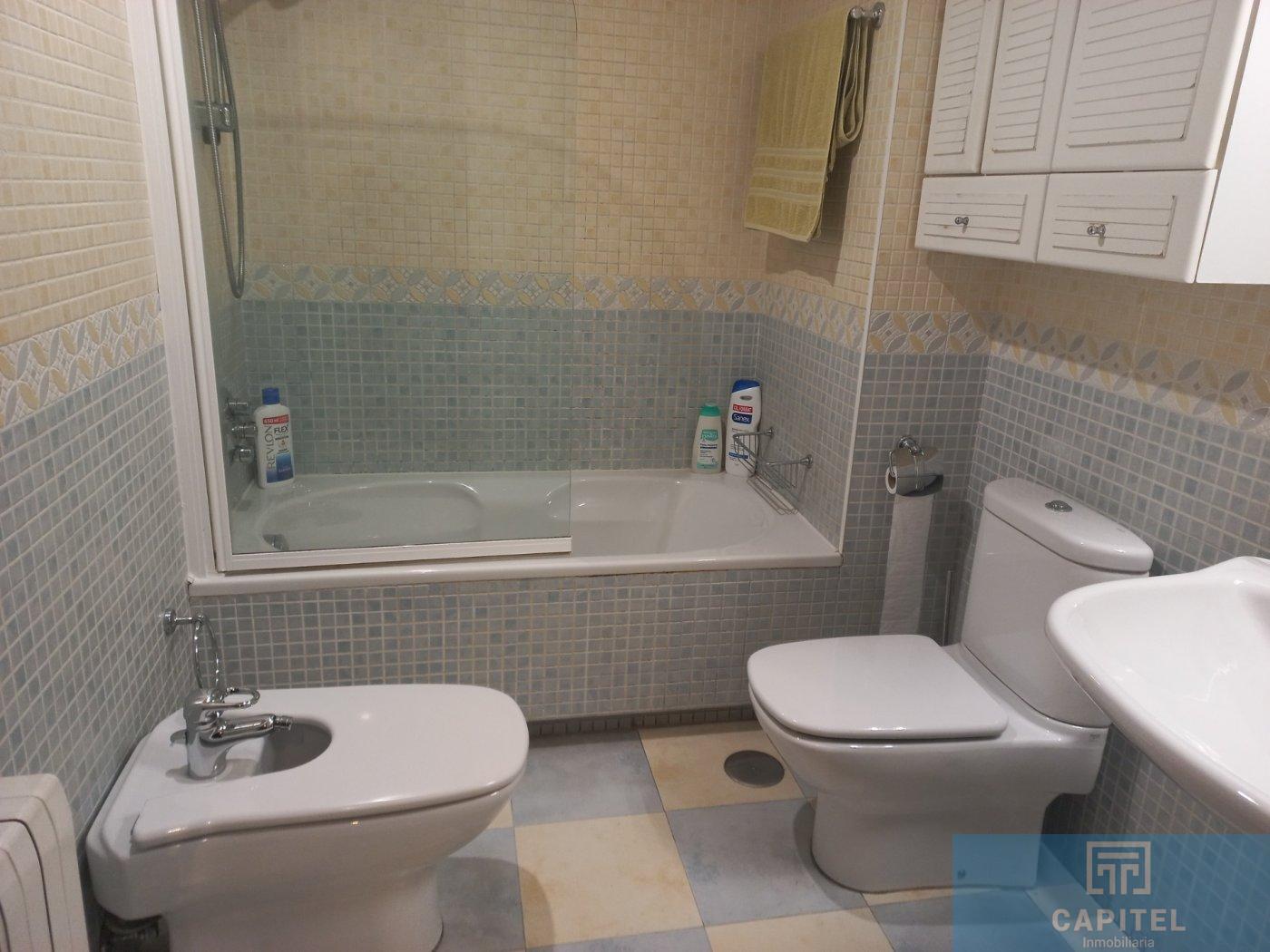 For sale of flat in Córdoba