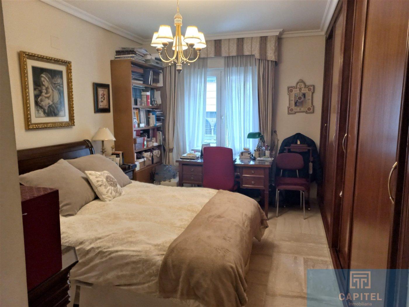 For sale of flat in Córdoba