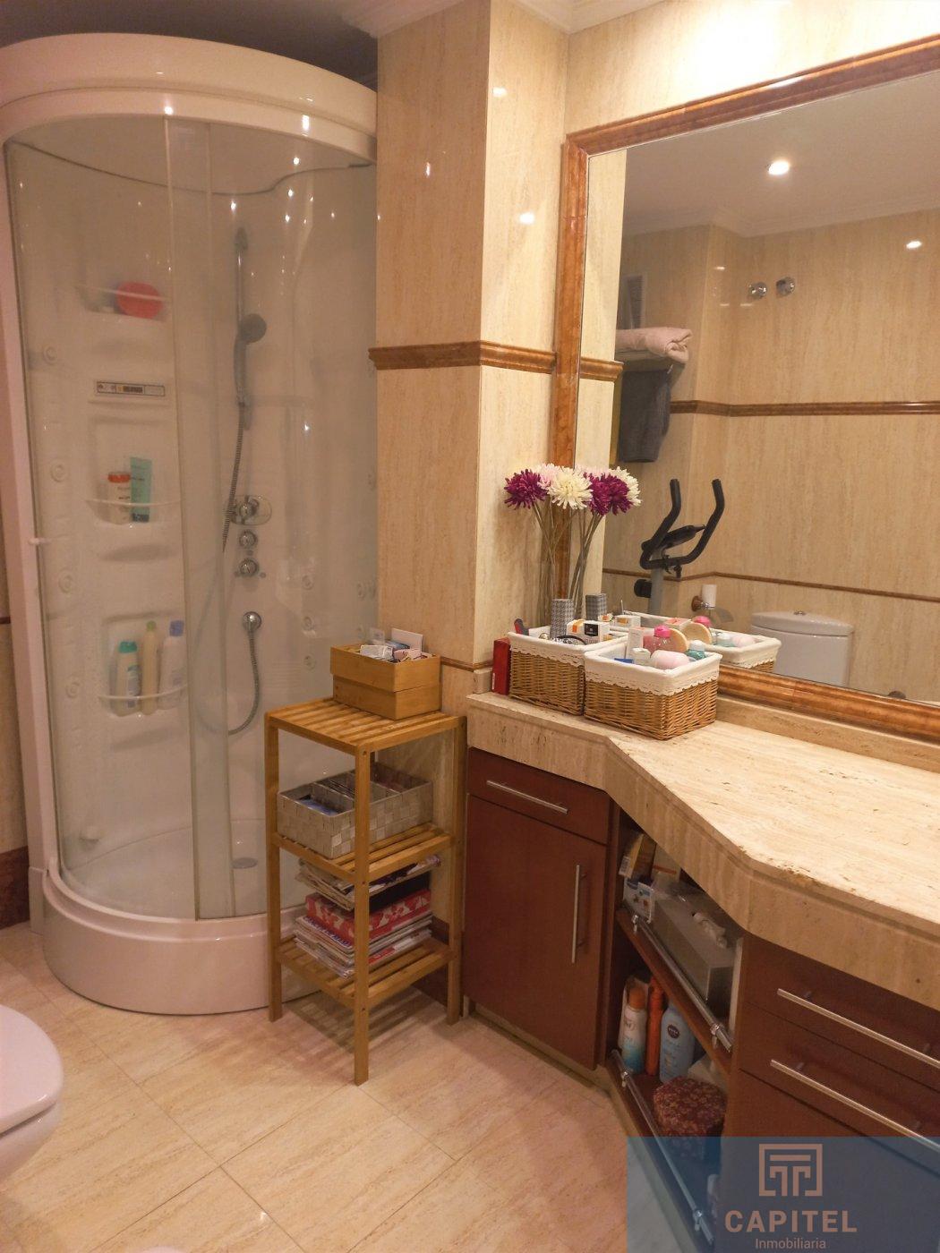 For sale of flat in Córdoba