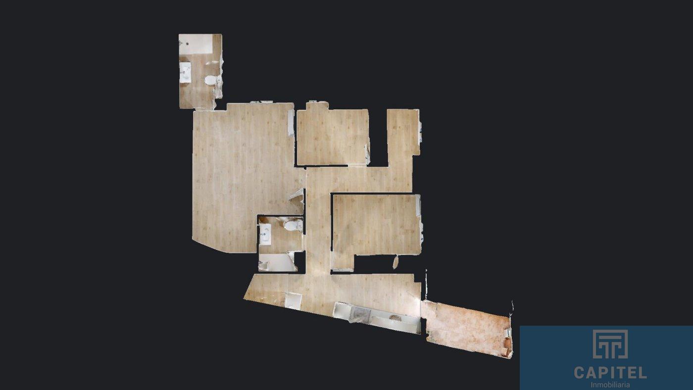 For sale of flat in Córdoba