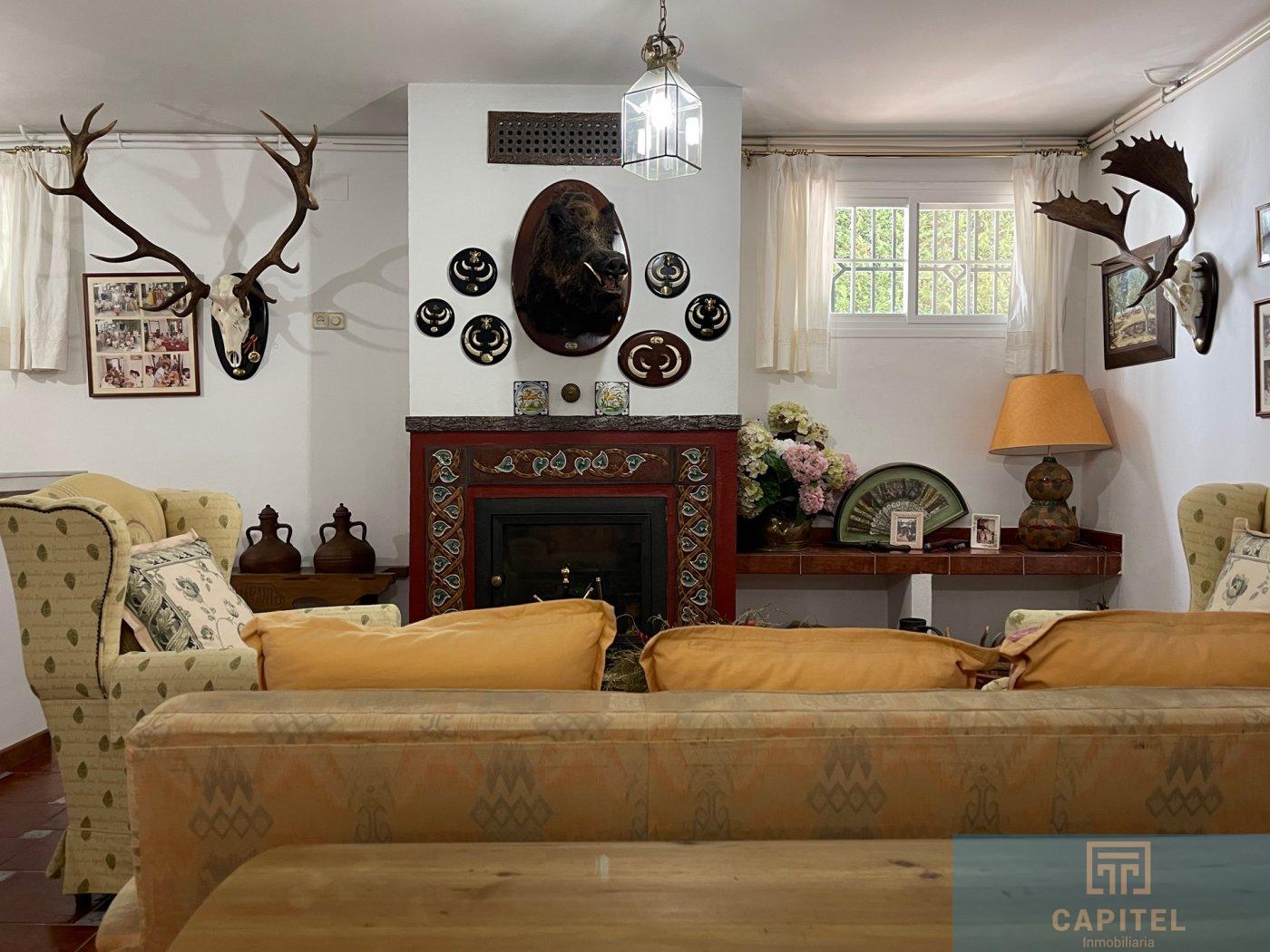 For sale of chalet in Córdoba