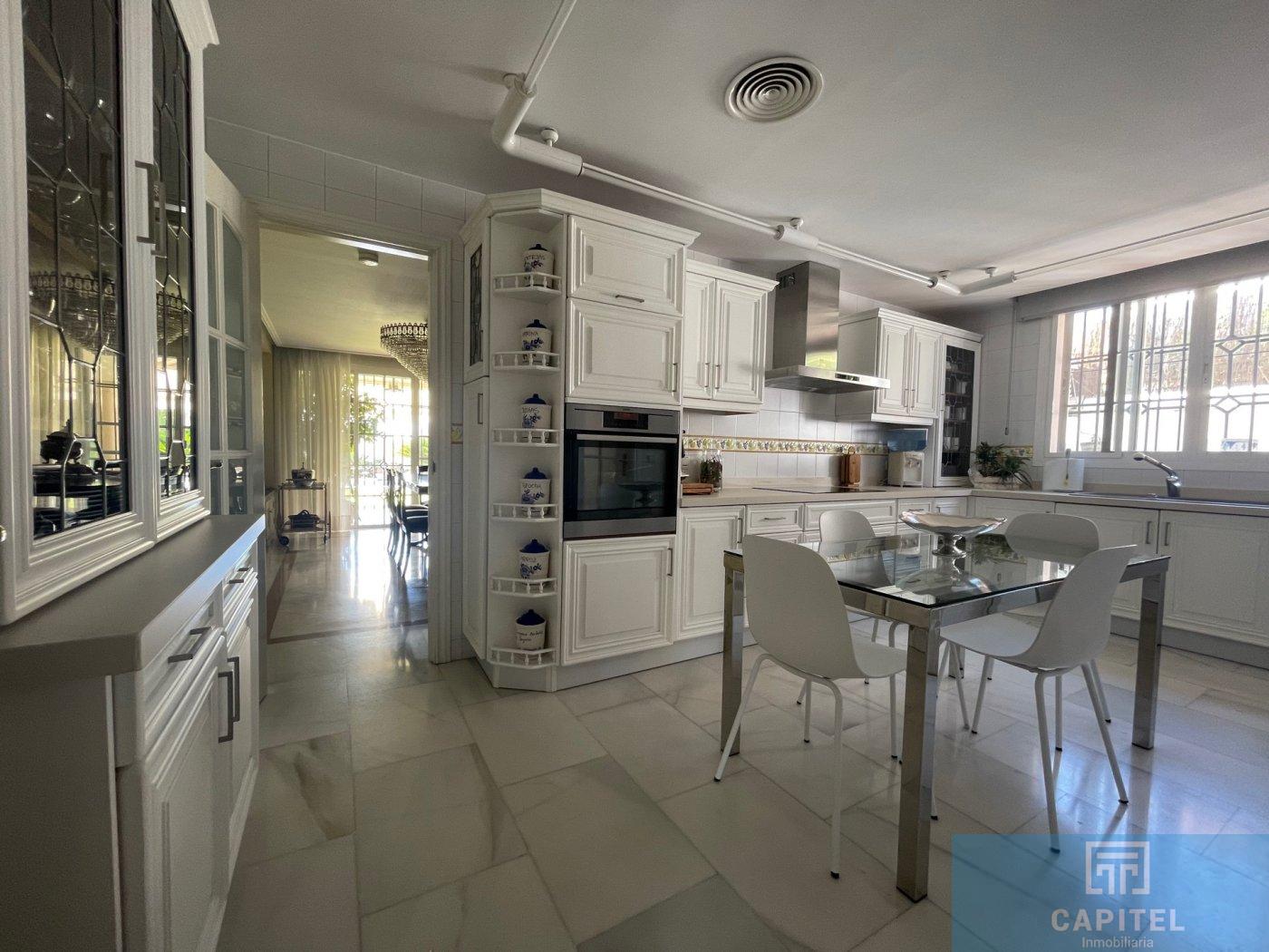 For sale of chalet in Córdoba