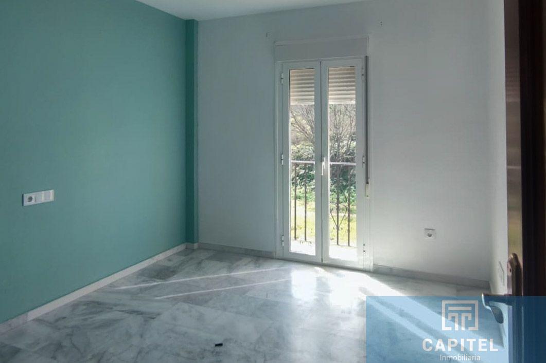 For sale of house in Córdoba