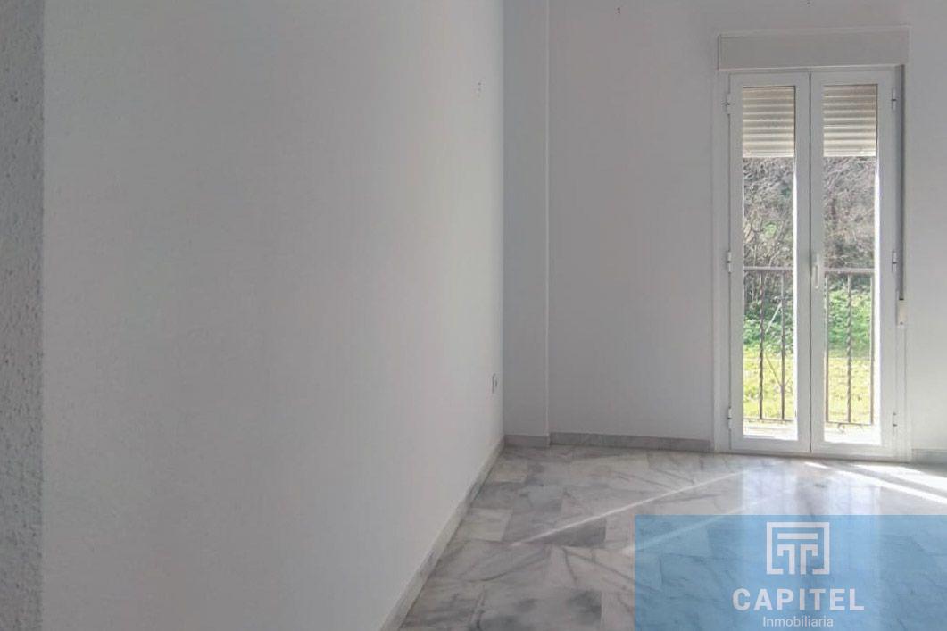 For sale of house in Córdoba