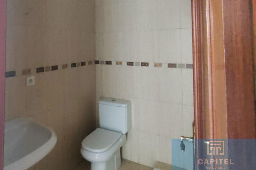 For sale of house in Córdoba