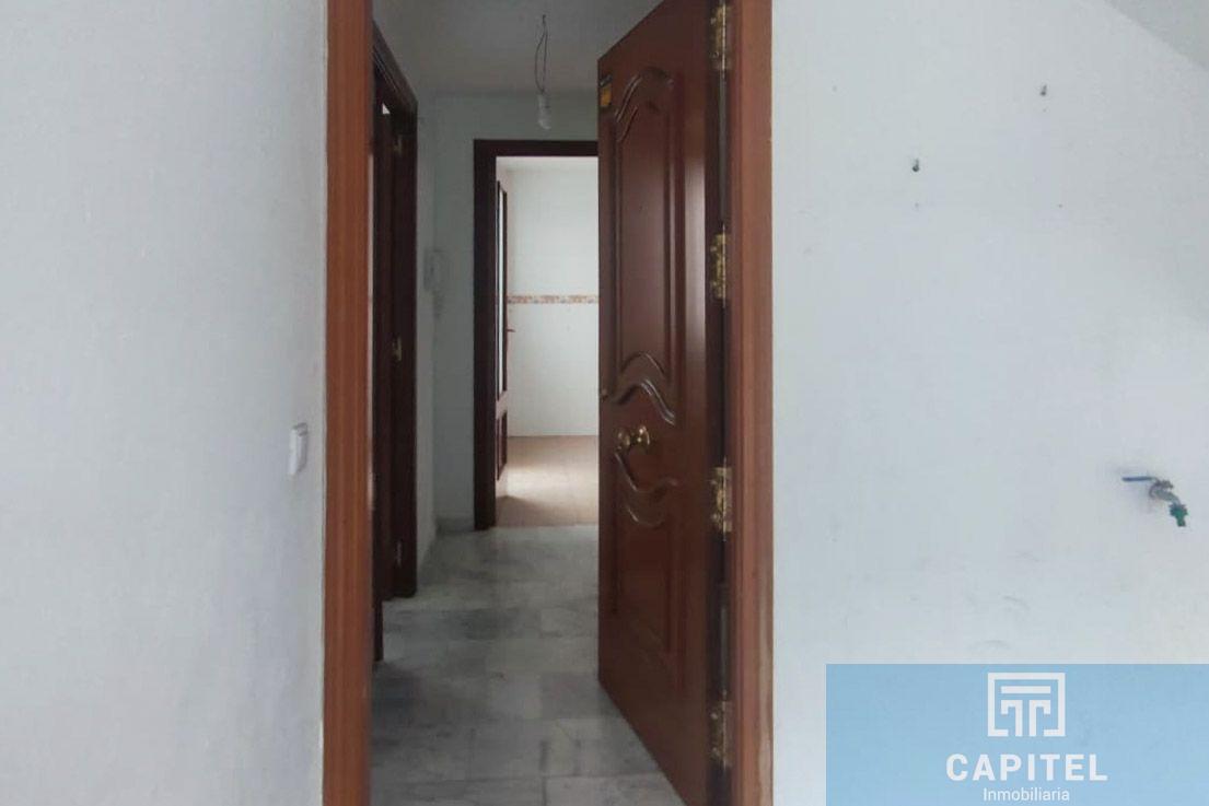 For sale of house in Córdoba