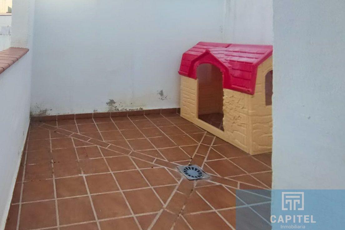 For sale of house in Córdoba