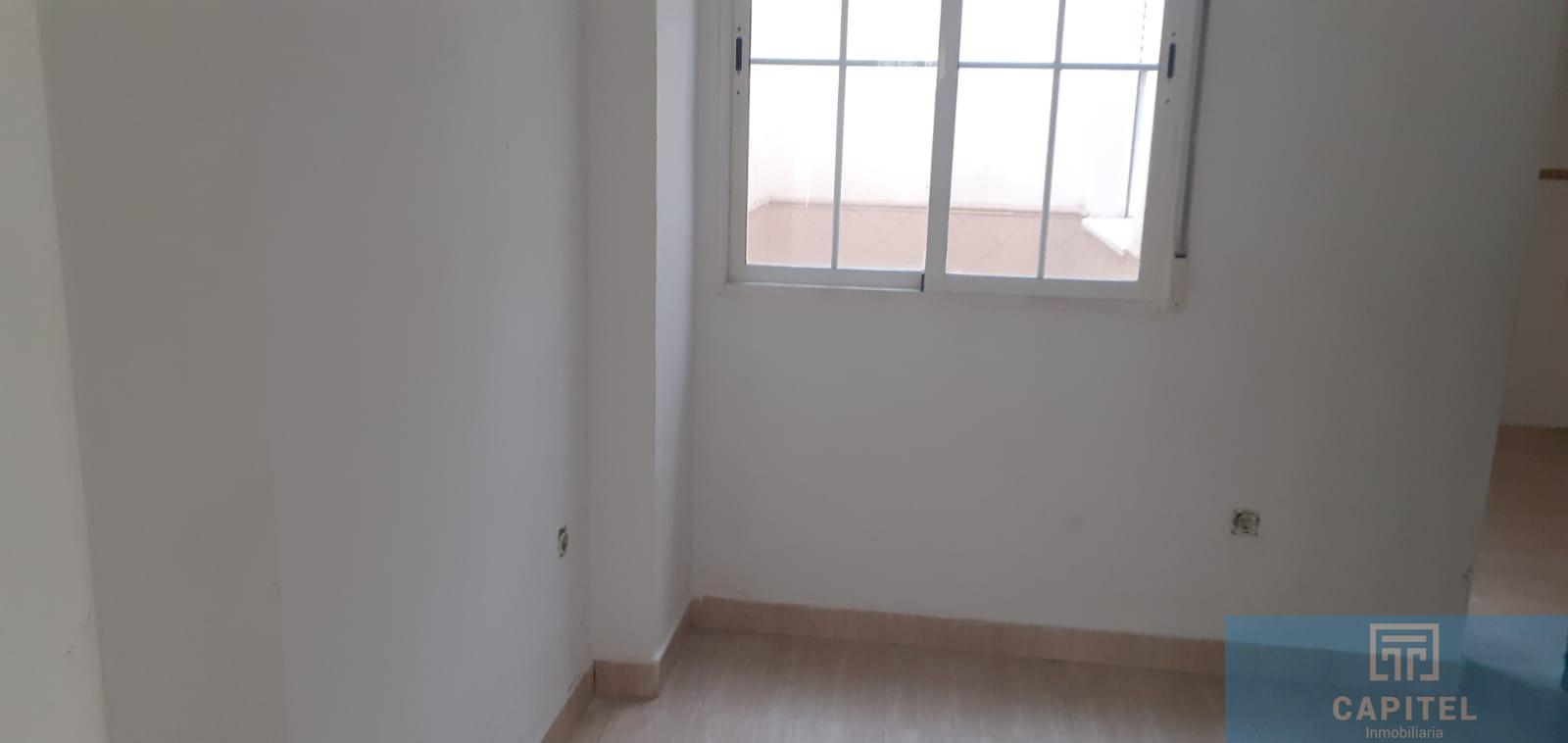 For sale of house in Córdoba