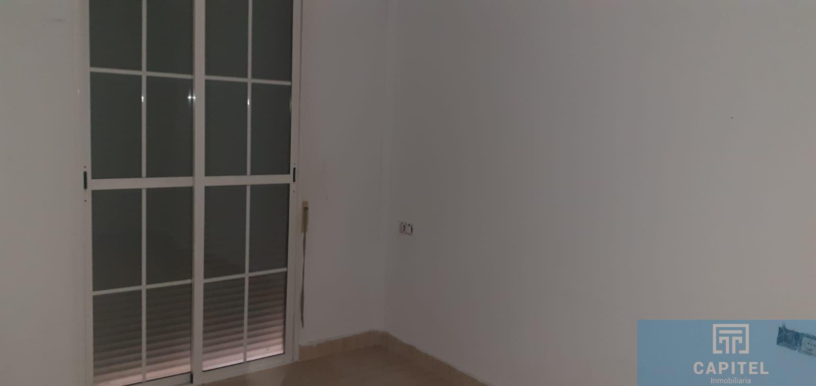For sale of house in Córdoba