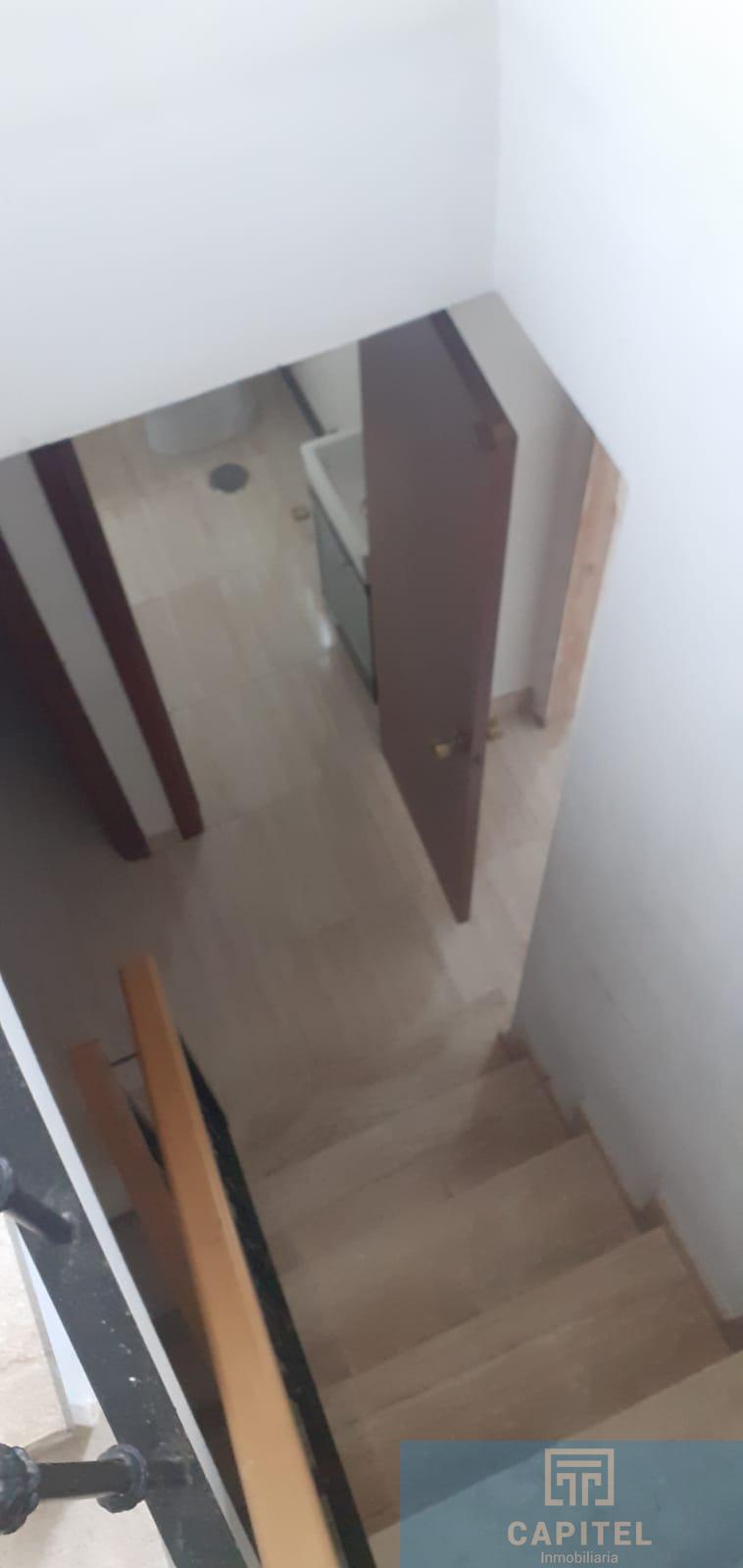 For sale of house in Córdoba
