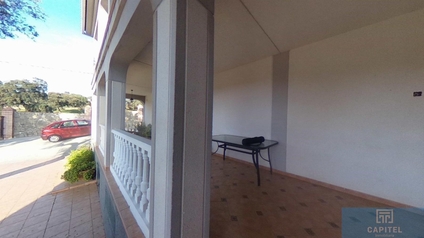 For sale of chalet in Córdoba
