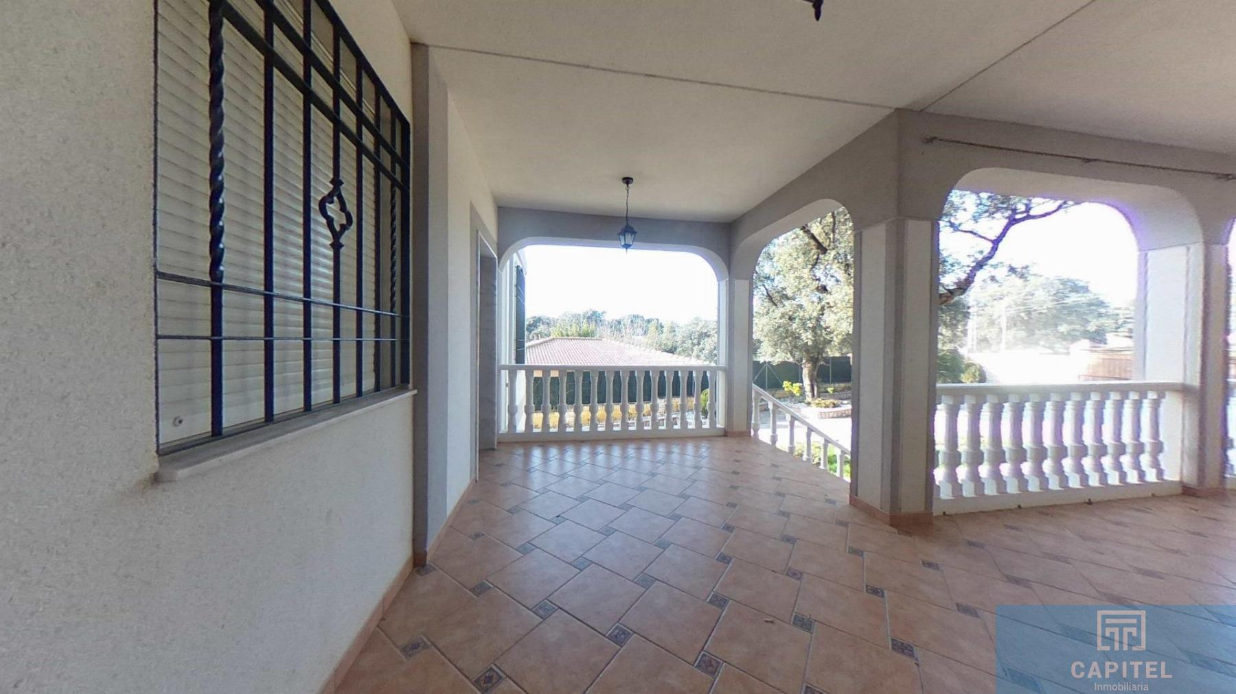 For sale of chalet in Córdoba
