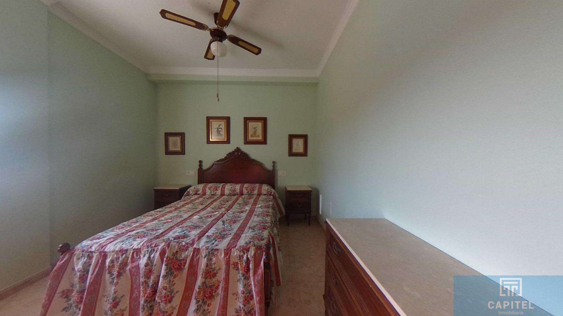 For sale of chalet in Córdoba