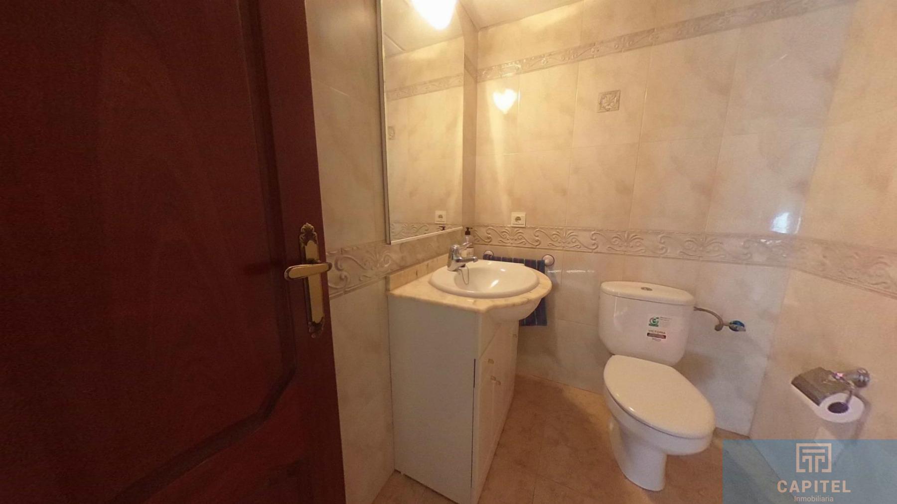 For sale of chalet in Córdoba