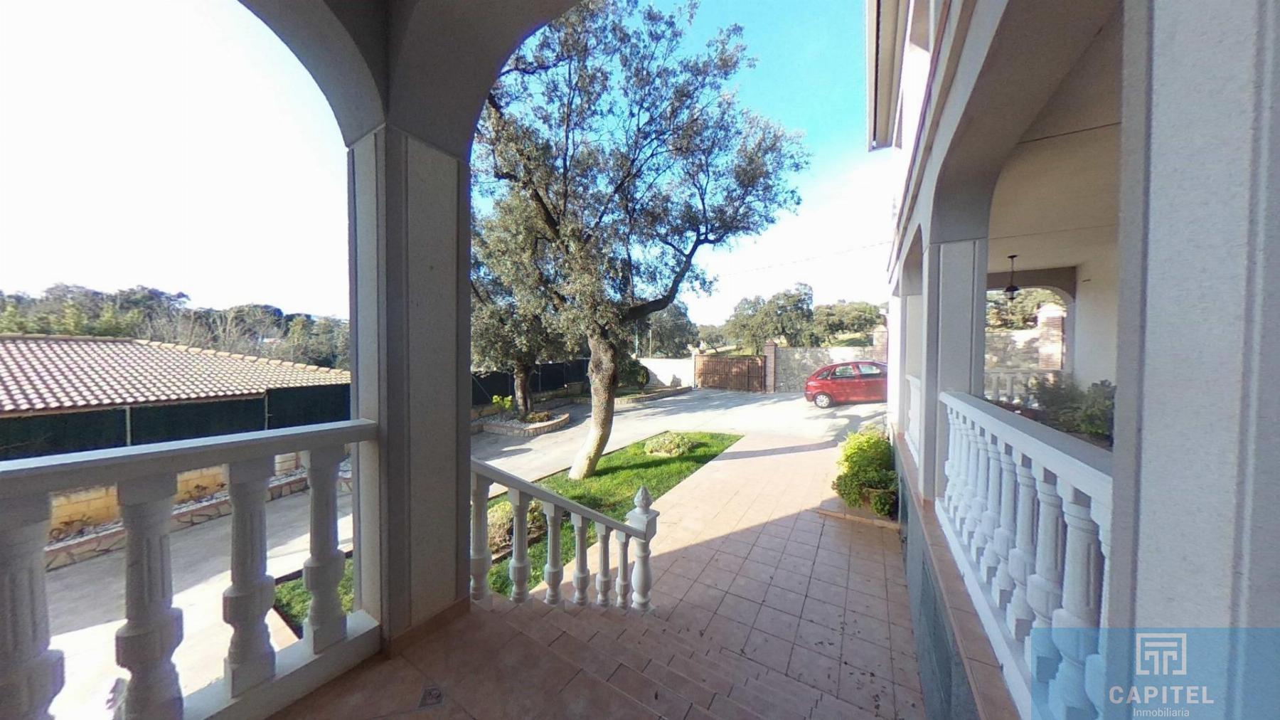 For sale of chalet in Córdoba