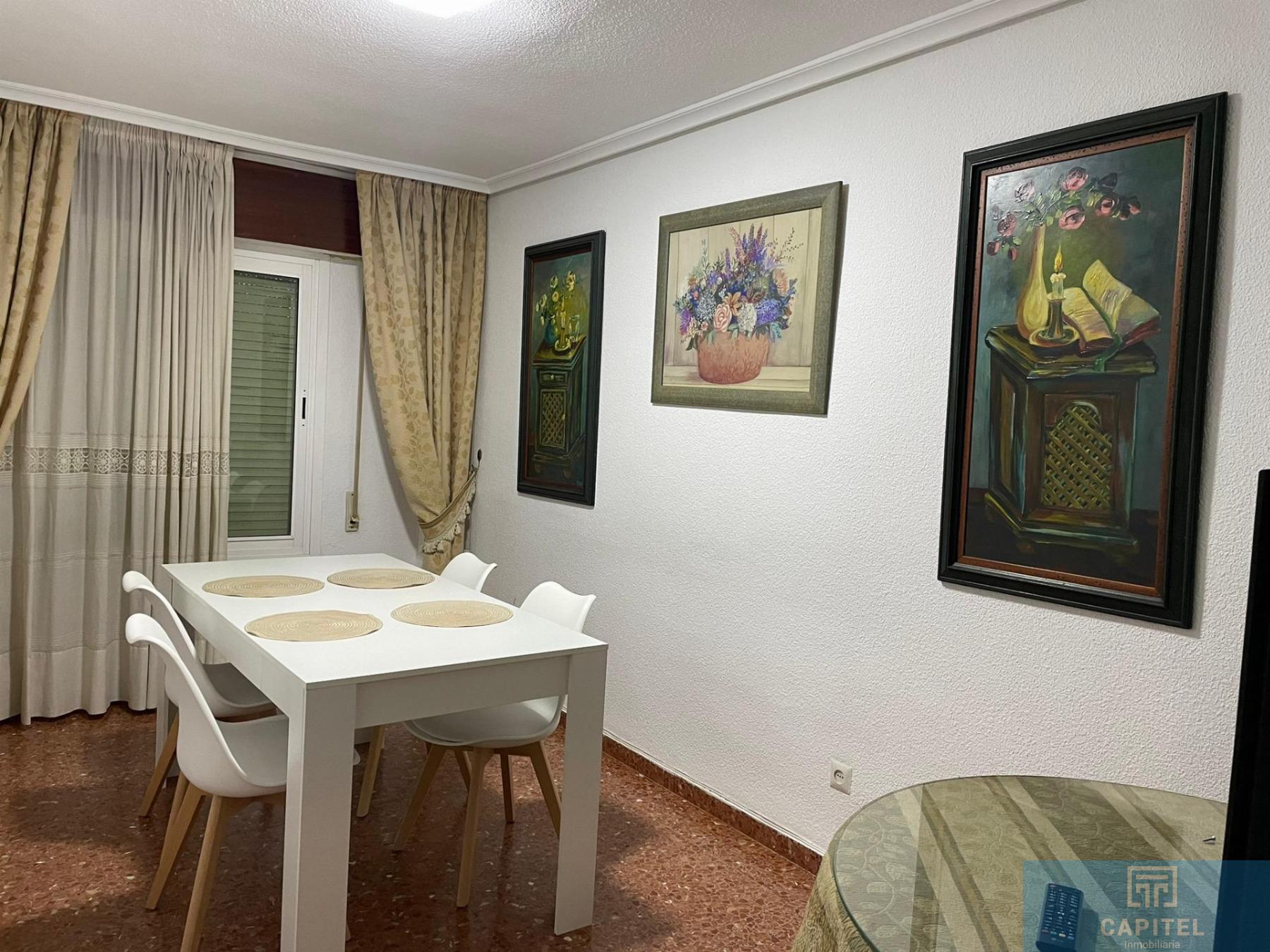 For sale of flat in Córdoba