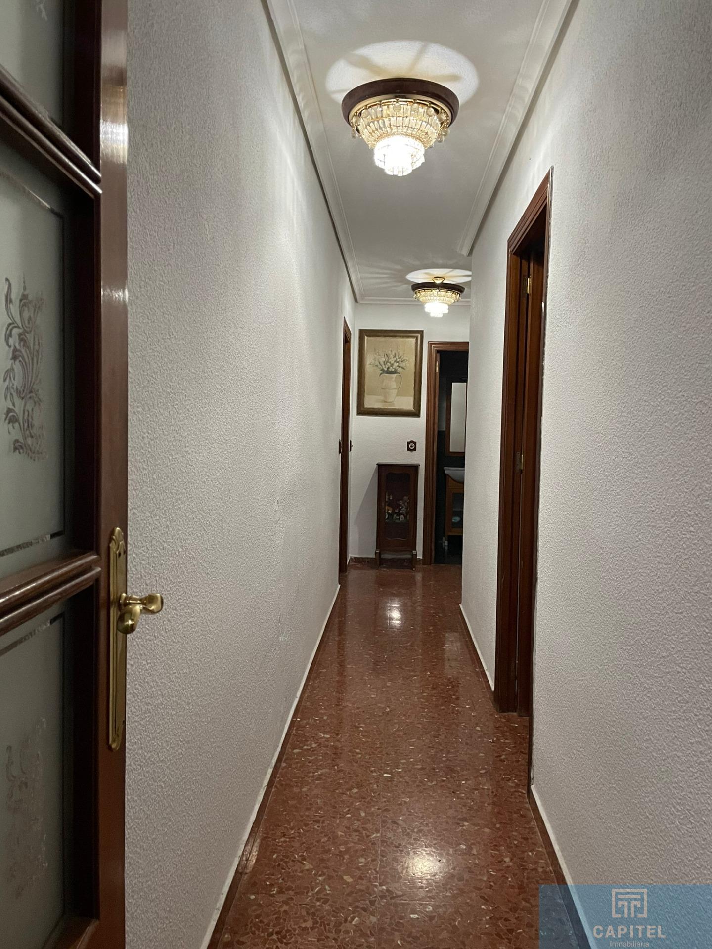 For sale of flat in Córdoba