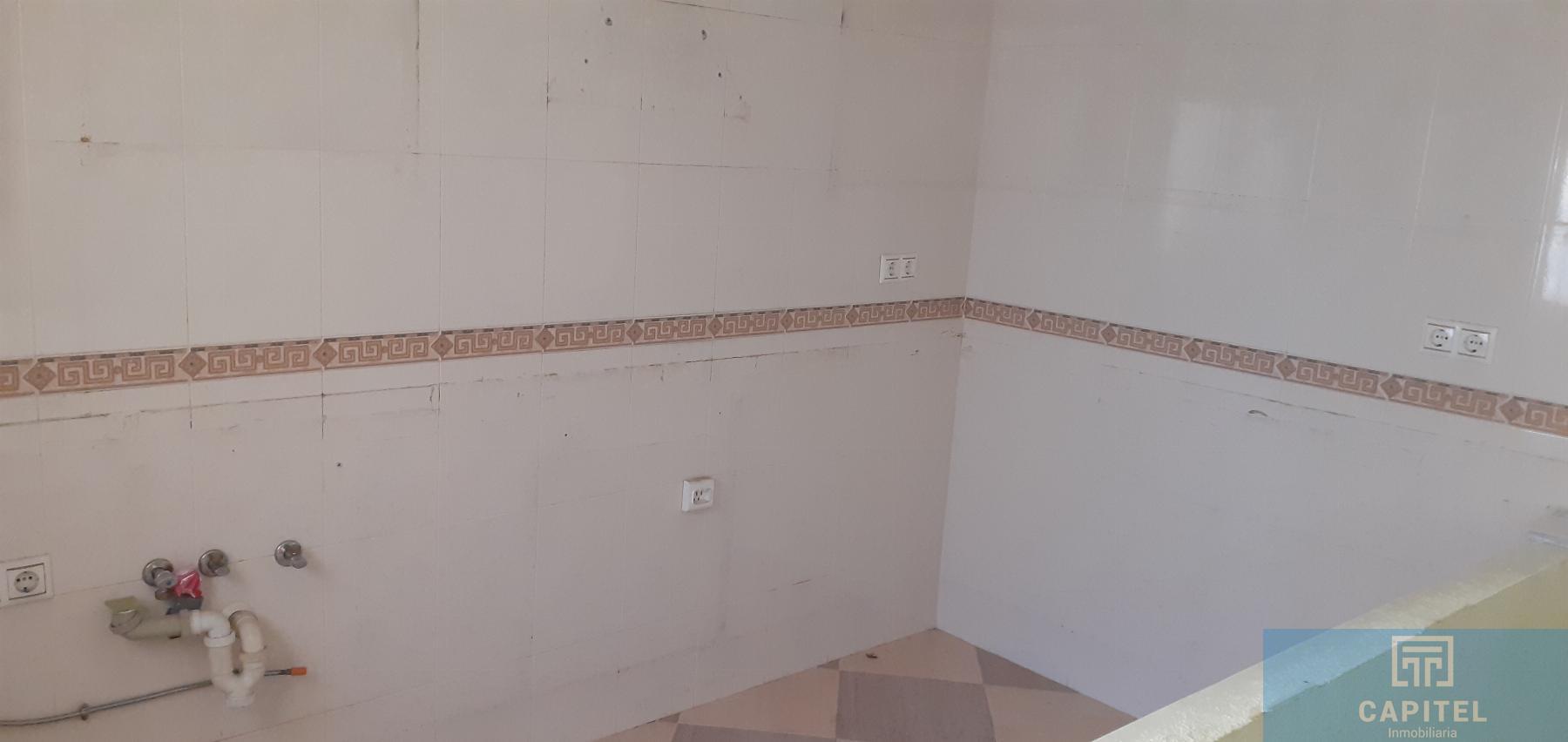 For sale of flat in Córdoba