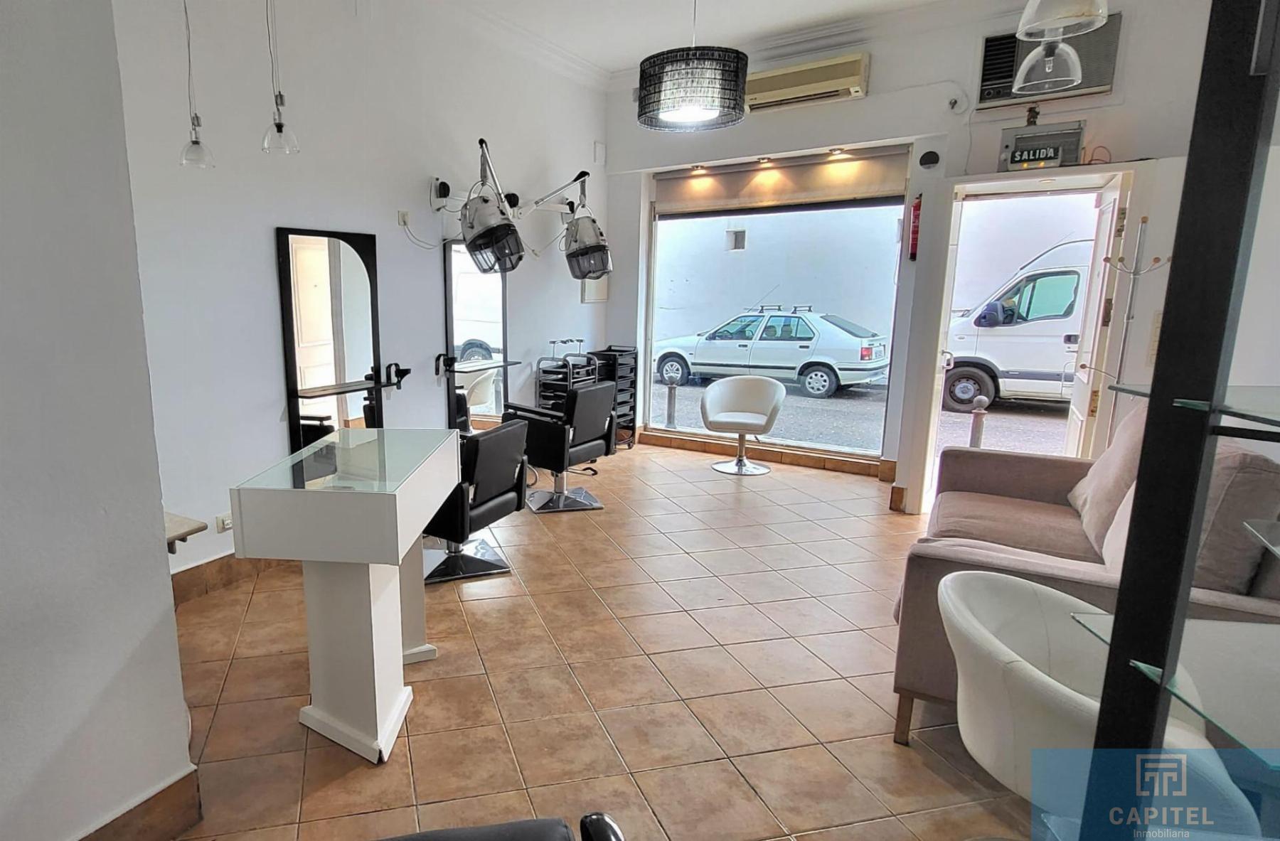 For sale of commercial in Córdoba