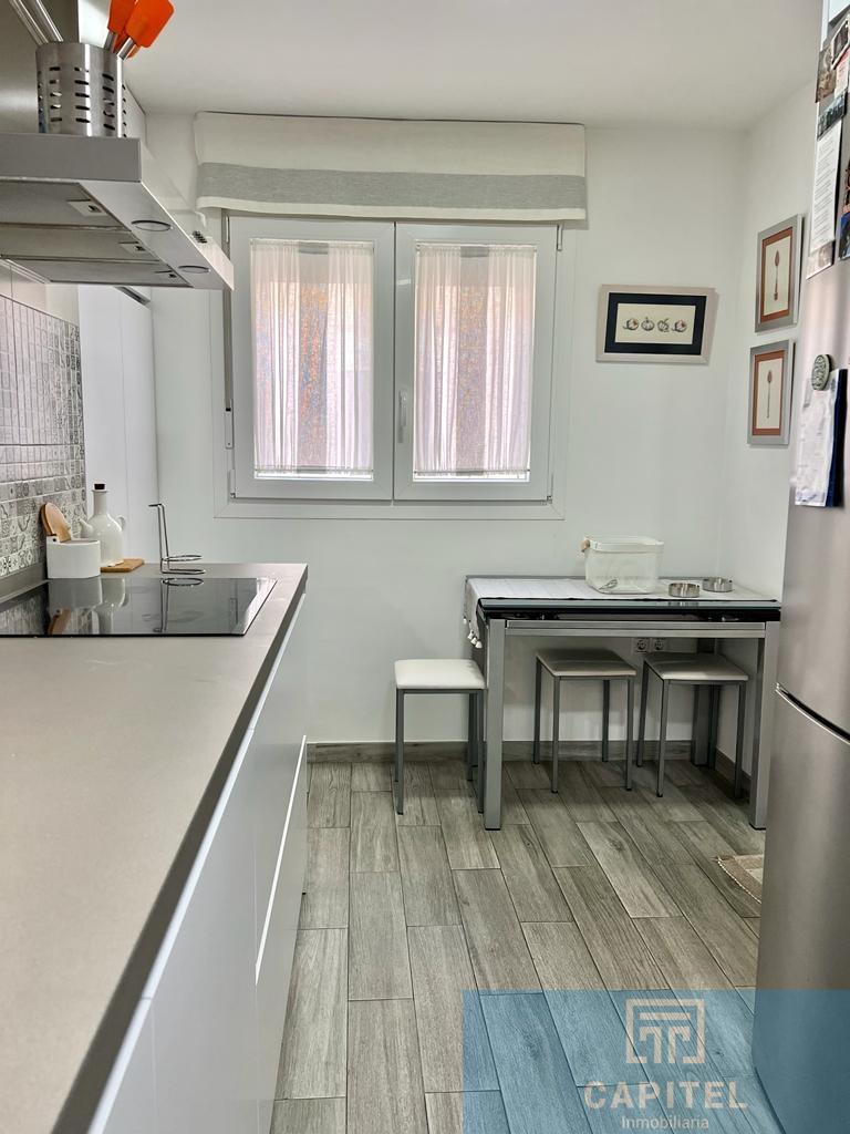 For sale of flat in Córdoba