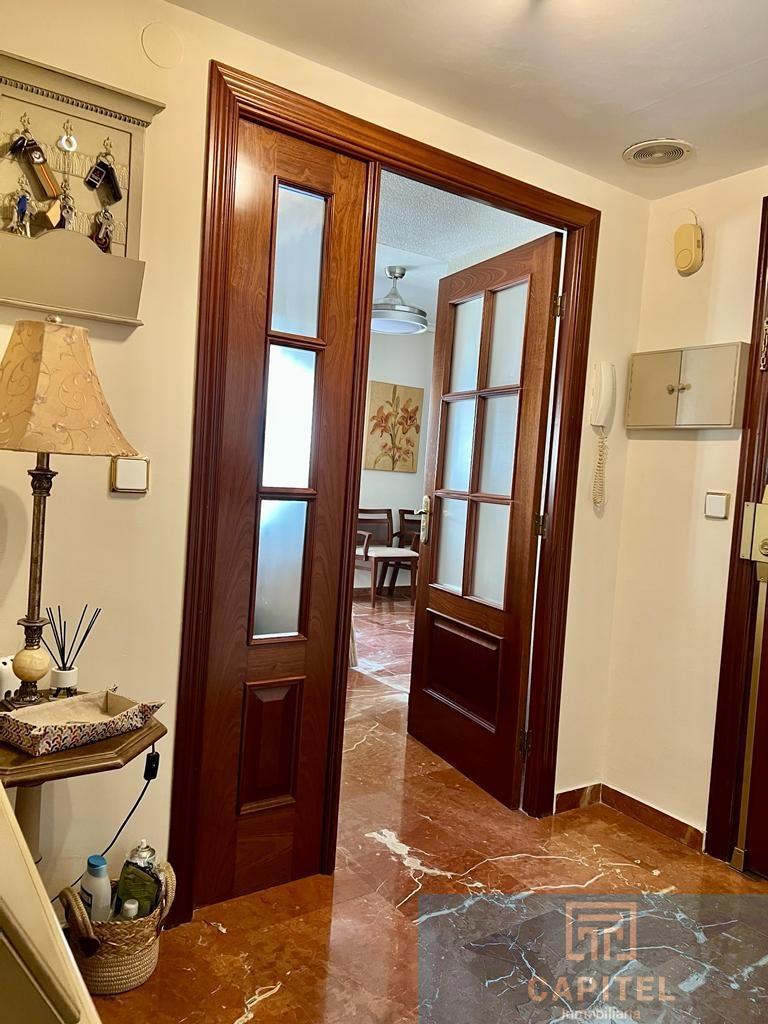 For sale of flat in Córdoba