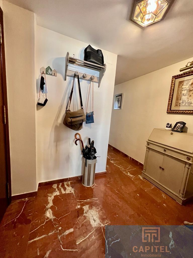 For sale of flat in Córdoba