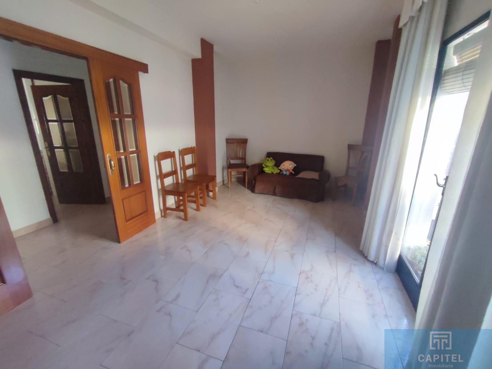 For sale of flat in Córdoba