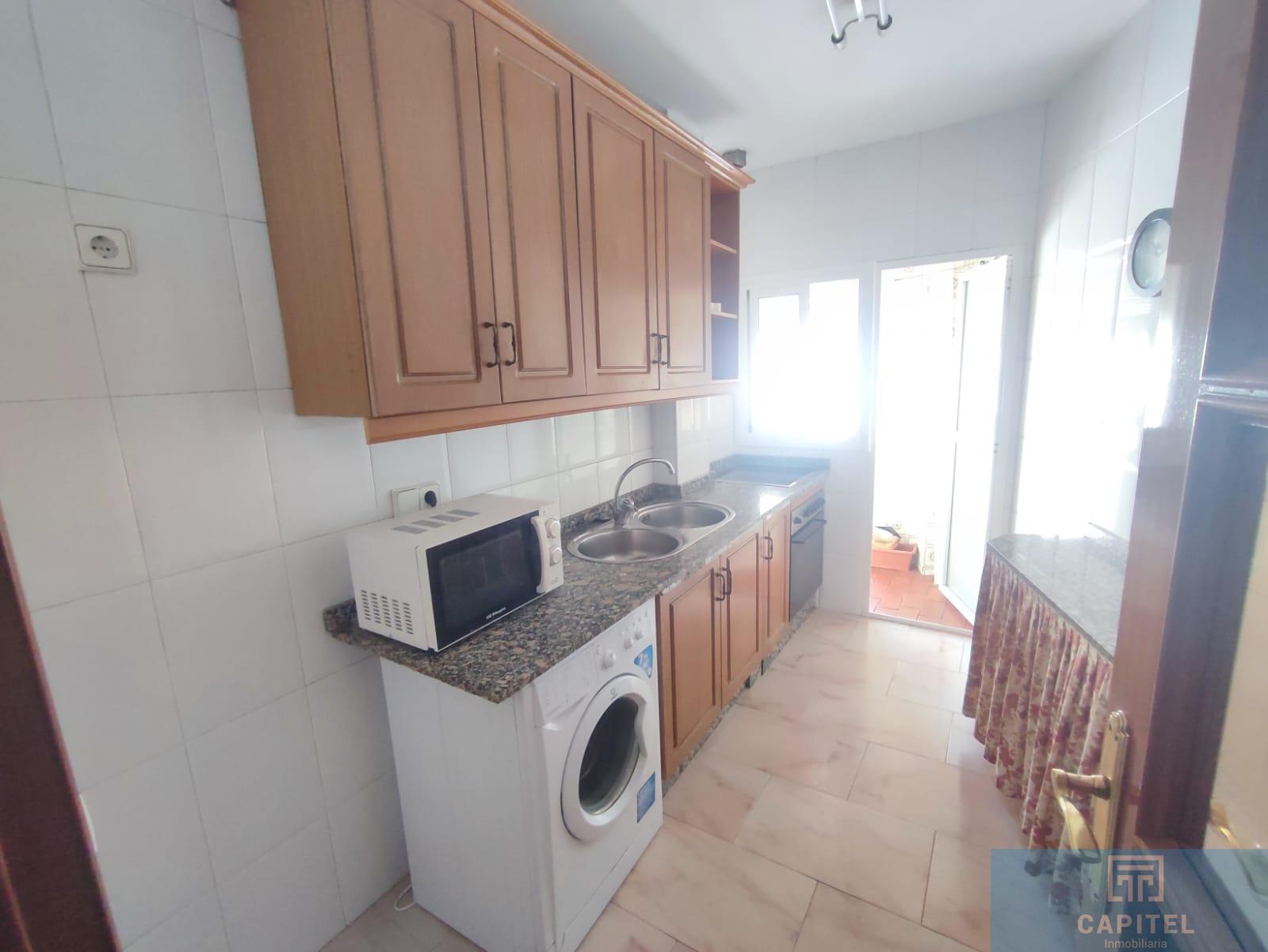 For sale of flat in Córdoba