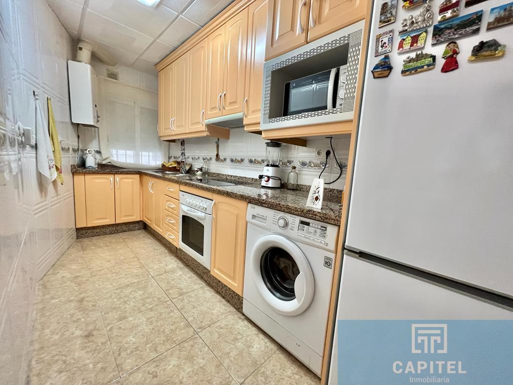 For sale of flat in Córdoba