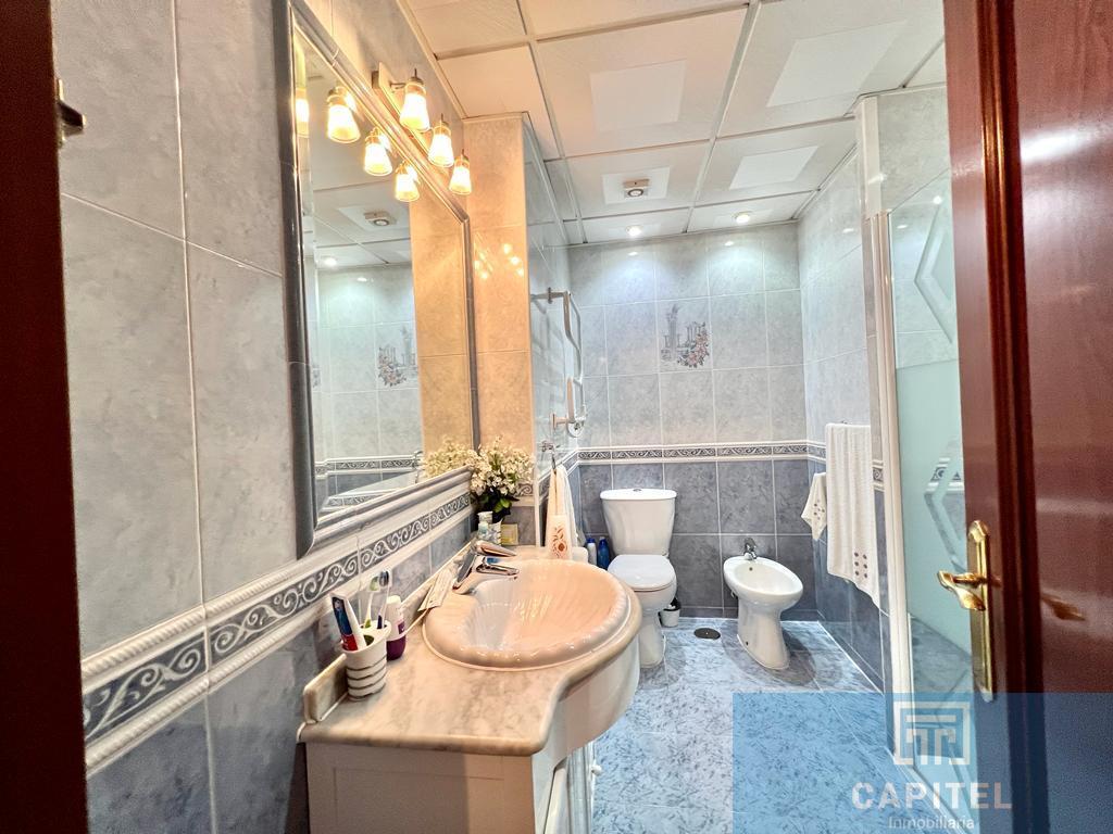 For sale of flat in Córdoba