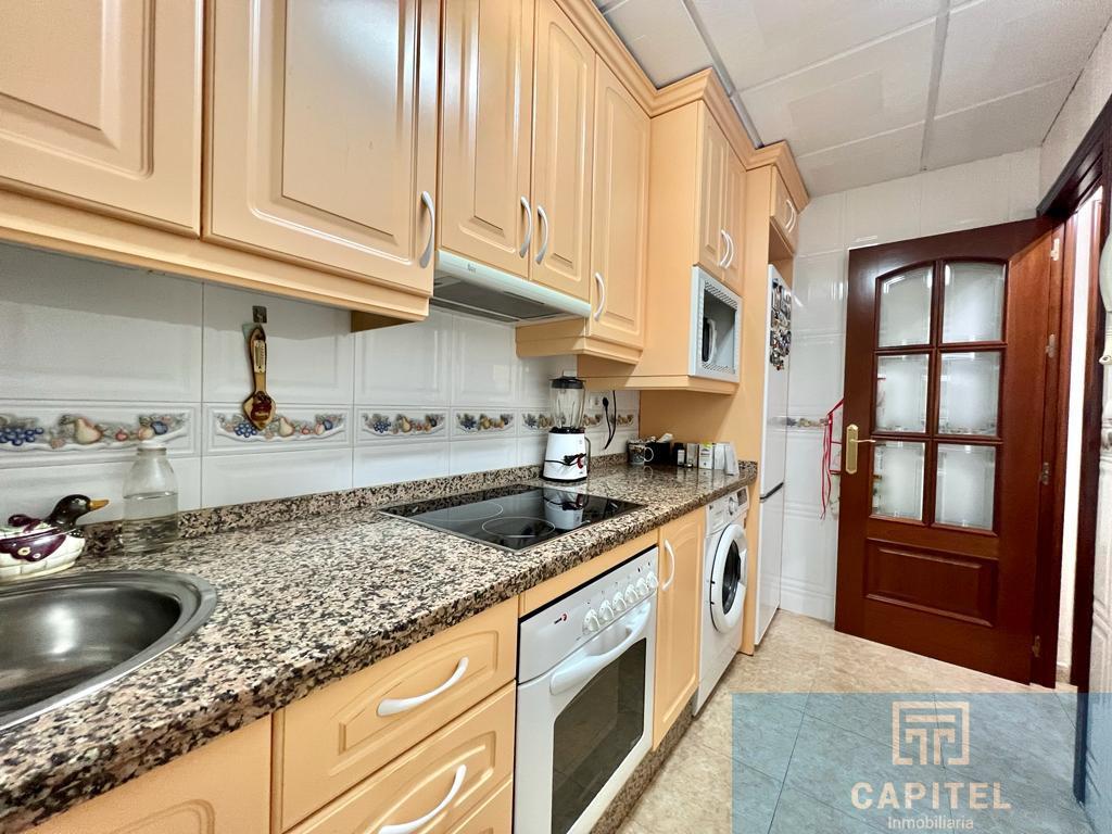 For sale of flat in Córdoba