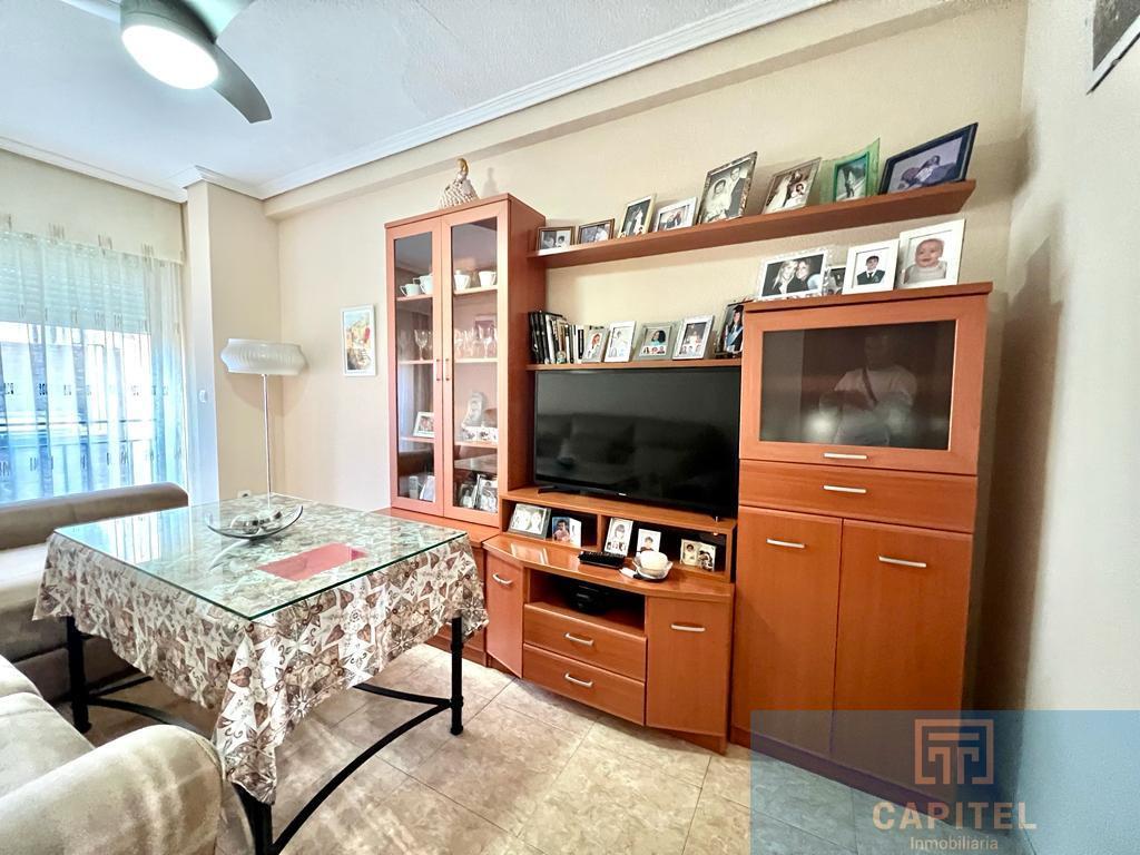 For sale of flat in Córdoba