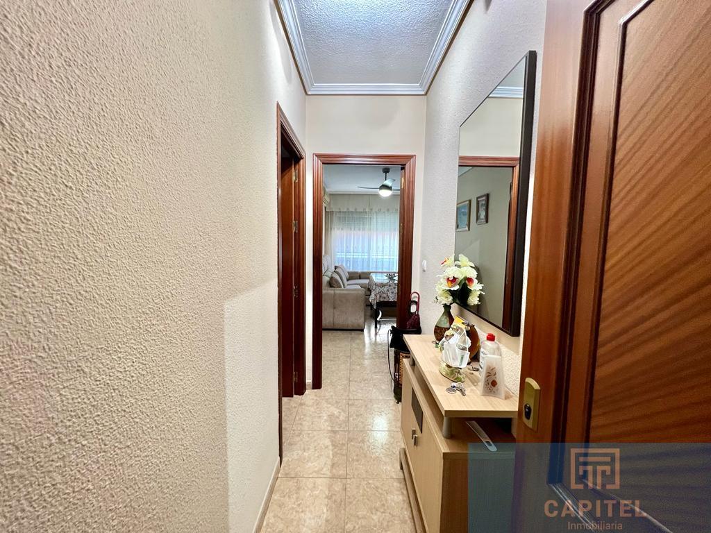 For sale of flat in Córdoba