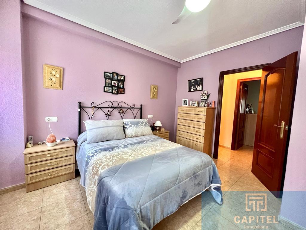 For sale of flat in Córdoba