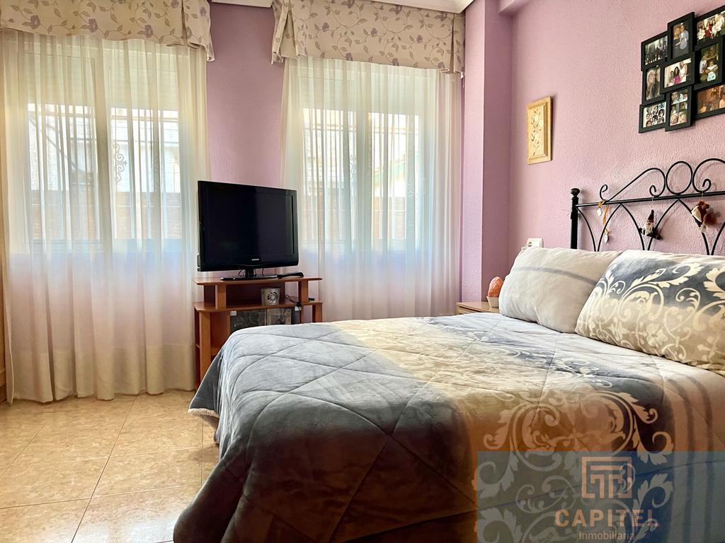 For sale of flat in Córdoba
