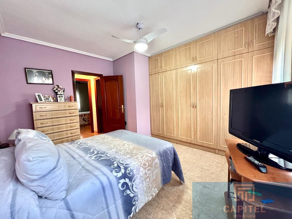 For sale of flat in Córdoba