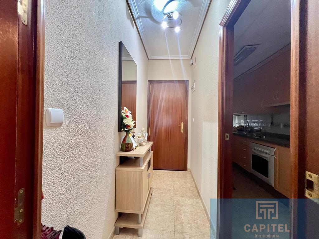 For sale of flat in Córdoba