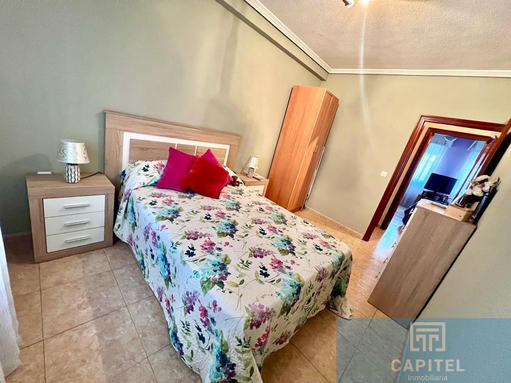 For sale of flat in Córdoba