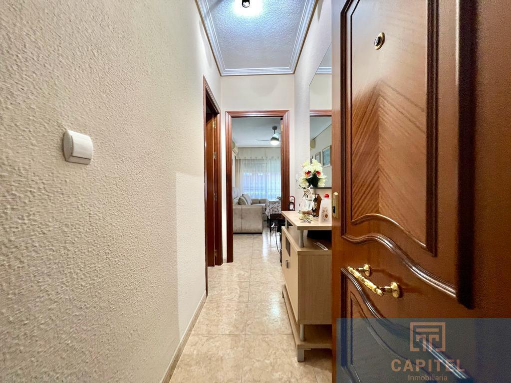 For sale of flat in Córdoba